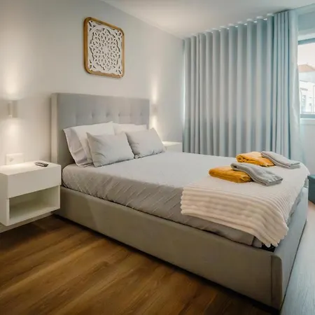 The Cale - Antero De Quental 31 * Porto