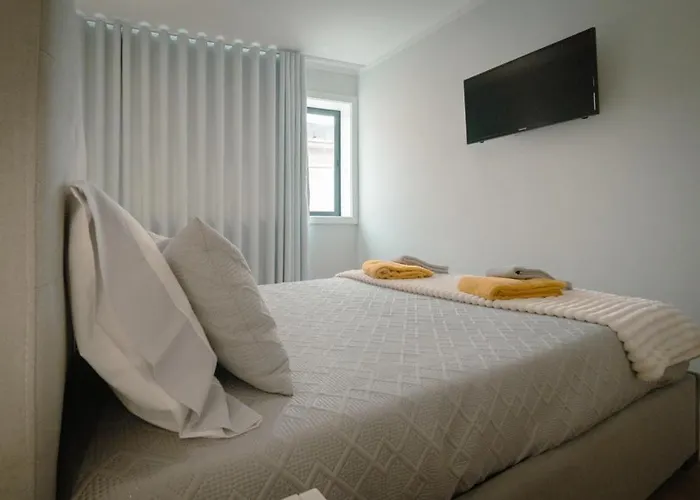 The Cale - Antero De Quental 31 Apartment *